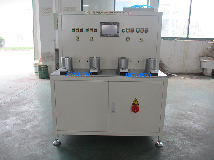 105 气门四工位试漏机.jpg