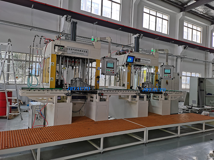 079 JMC主壳体双工位测漏机.jpg